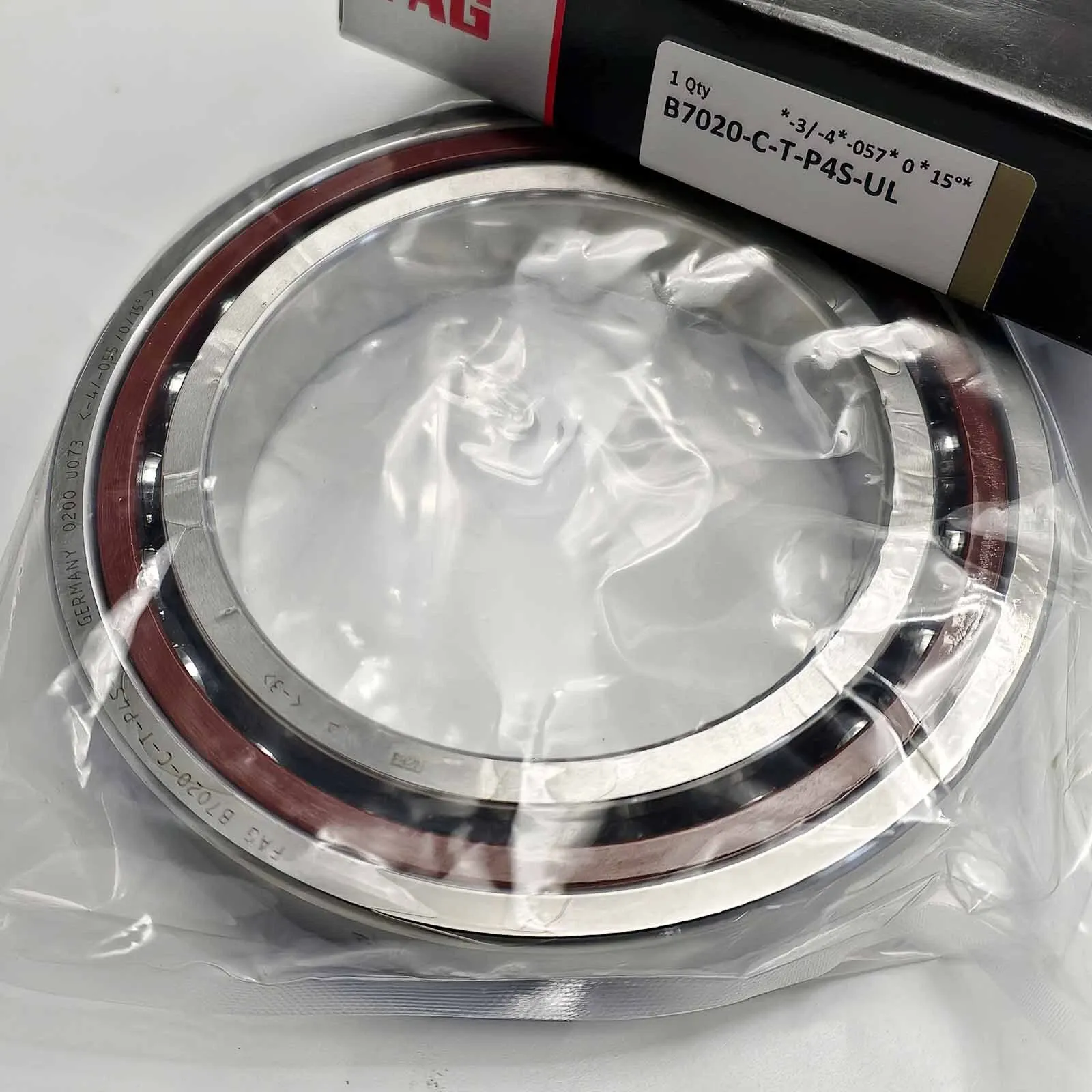 FAG Spindle bearings B7020-C-T-P4S-UL 10