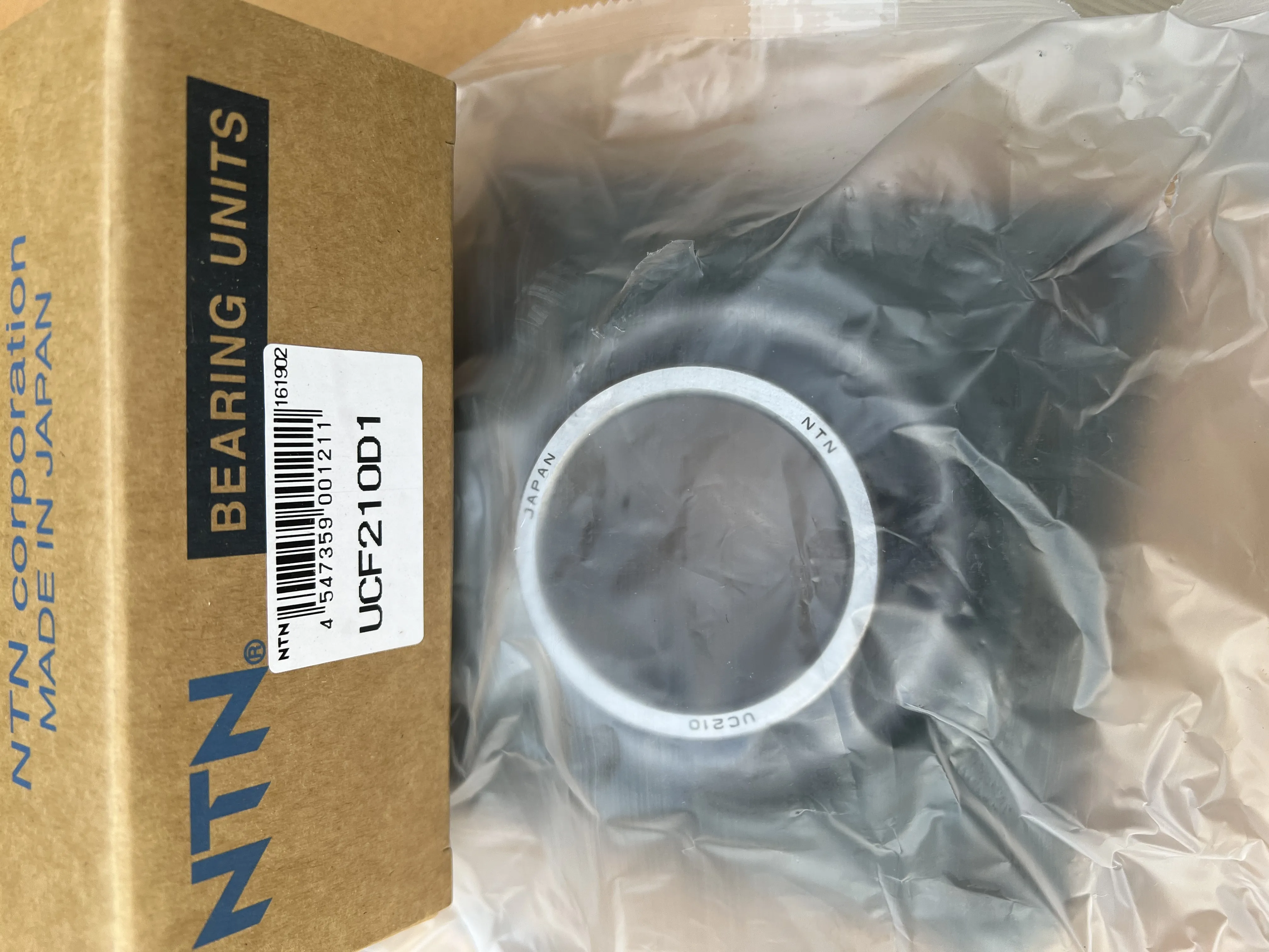 NTN UCF210D1 Four-Bolt Square Flanged Mounted Bearing